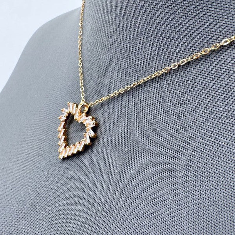 Secret Box Dainty Heart Shape Pendant Necklace