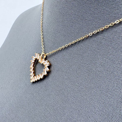 Secret Box Dainty Heart Shape Pendant Necklace